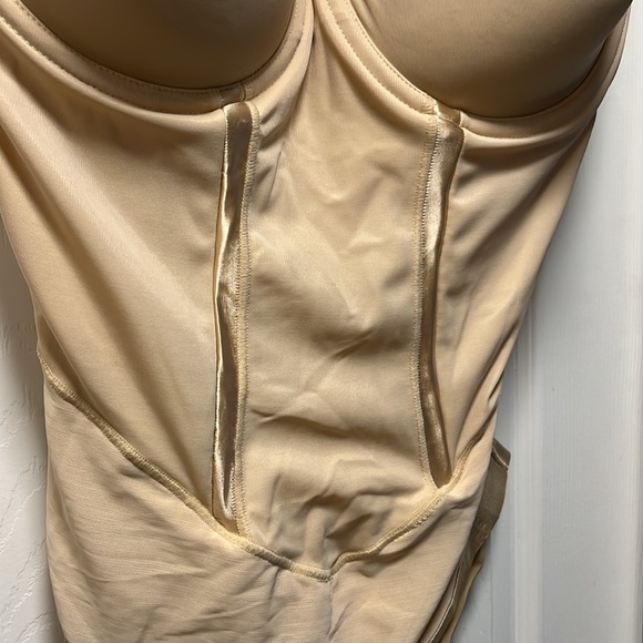 brand new shapewear - Picture 3 of 9
